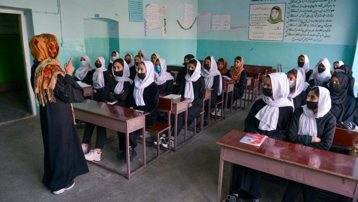 Kabul, 23 marzo: in classe solo per poche ore