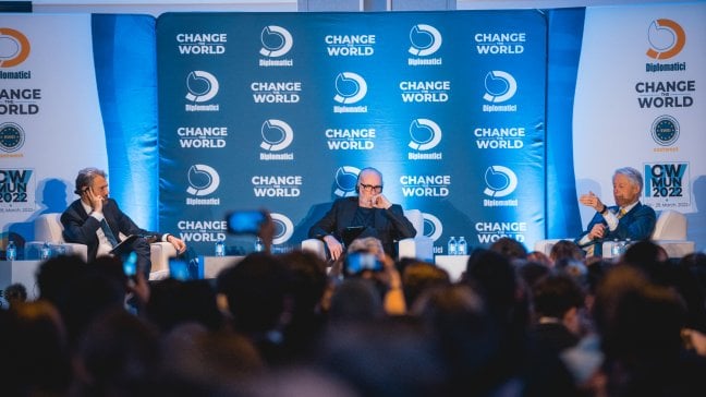 Il mondo visto da Bill Clinton e Francesco De Gregori <a href="https://fb.watch/c0__x_SRd9/"><strong>Video</strong></a>