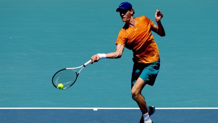 Jannik Sinner si ritira dal torneo di Miami