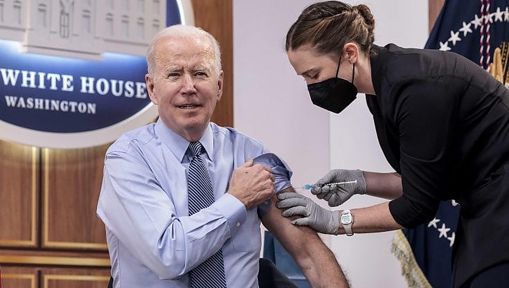 La quarta dose di Biden