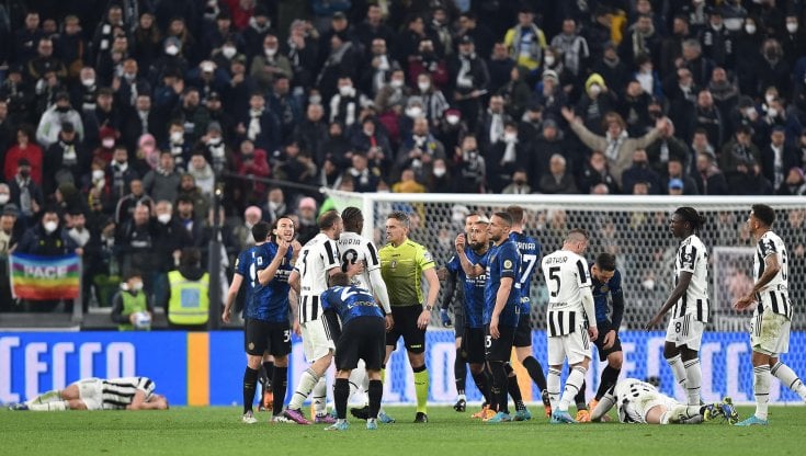 Juve-Inter, che partita. Ma il calcio da tv visto allo stadio ormai fa ridere