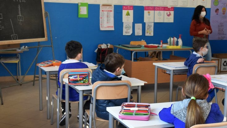 Perugia, tre bambini ucraini vengono accolti a scuola, ma devono pagare i servizi. Il Comune di Marsciano: "Per la gratuità devono mostrare l'Isee"