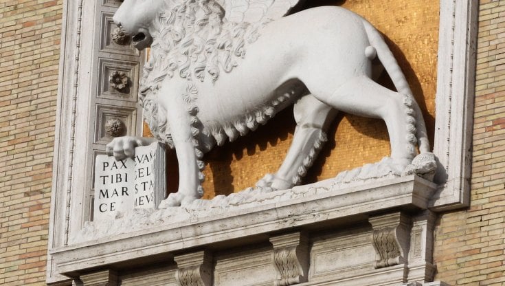 Generali, le risposte ai soci: "Regole stringenti valgono anche per Mediobanca"