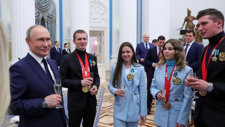 Vladimir Putin durante l'incontro con i medagliati alle Olimpiadi