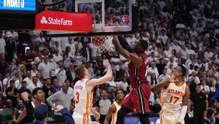 Una schiacciata di Bam Adebayo (Miami)