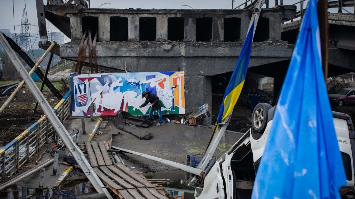 Irpin, Ucraina. Murale di Roberto Marquez. Foto di Scott Peterson/Getty