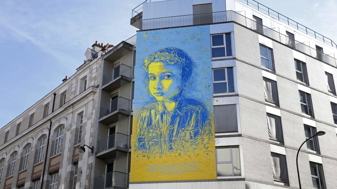 Parigi, Francia. Un murale dell'artista Christian Guemy. Foto di Chesnot/Getty &nbsp;