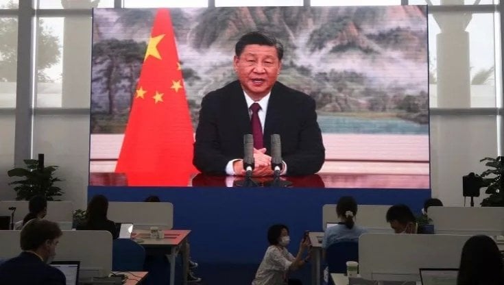 Il presidente Xi Jinping in videocollegamento al Boao Forum&nbsp;(reuters)