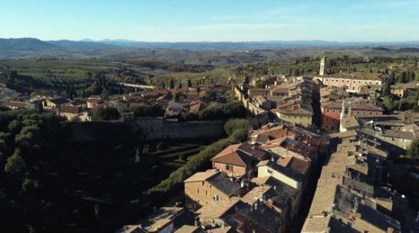 Terre di Siena, il Medioevo perfetto. San Quirico d'Orcia <strong>video</strong>