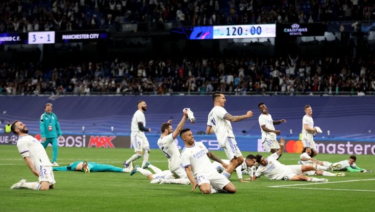 Real Madrid-Manchester City 3-1: Rodrygo ribalta tutto dopo il 90', poi Benzema ai supplementari regala ai Blancos la finale con il Liverpool 