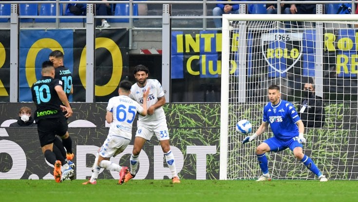 Il gol del 3 a 2 segnato da Lautaro Martinez
