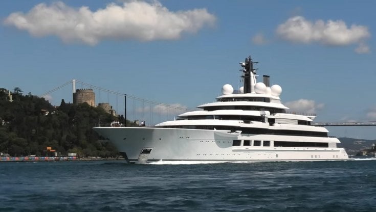 Il governo sequestra Scheherazade, il mega-yacht di Putin