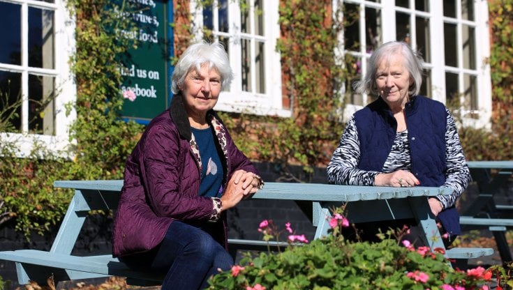 Tikki Gullen e Francis Powel vivono&nbsp;a Detling: l&rsquo;aspettativa di vita per le donne qui &egrave; di 95 anni (Peter Tarry / Times Newspapers Ltd / Ipa)