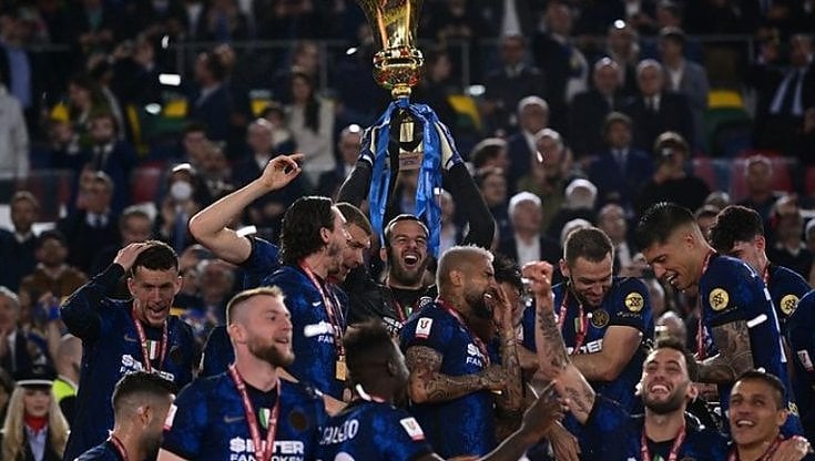 L'Inter festeggia la vittoria della Coppa Italia