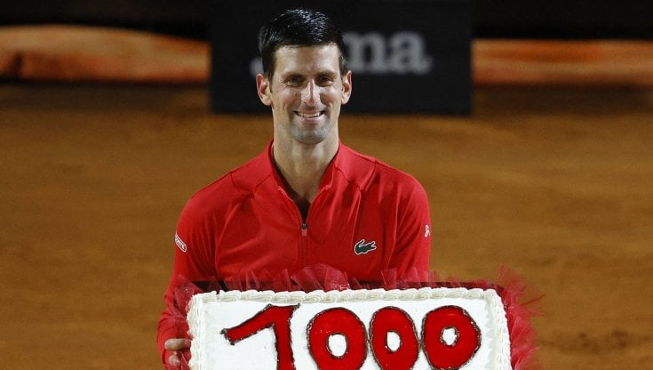 Novak Djokovic festeggia le mille vittorie in carriera