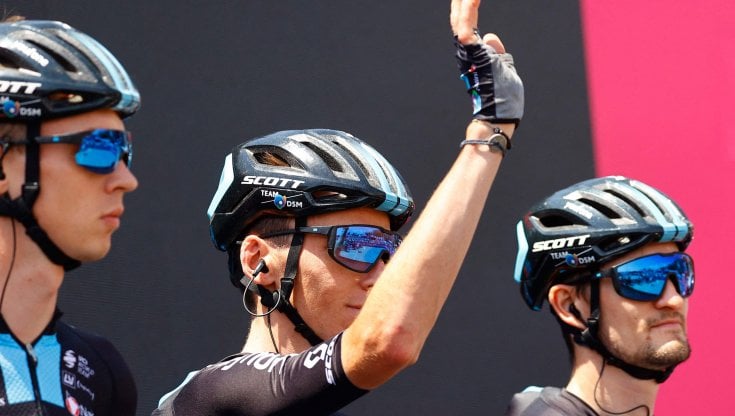 Bardet si ritira dal Giro d'Italia: problemi allo stomaco