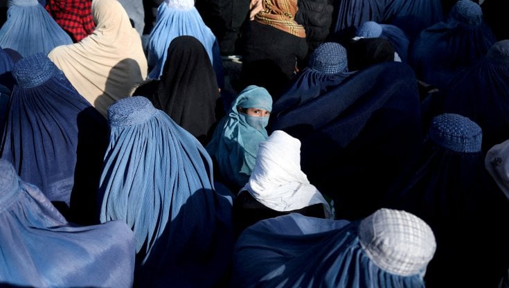 Afghanistan, taliban hijab decree leads to an increase in domestic violence 