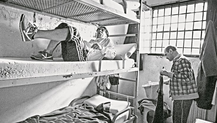 Una cella del carcere di Regina Coeli in un'immagine di Valerio Bispuri