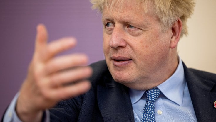 Ucraina, “negoziati trappola”: Boris Johnson guida i “falchi” 