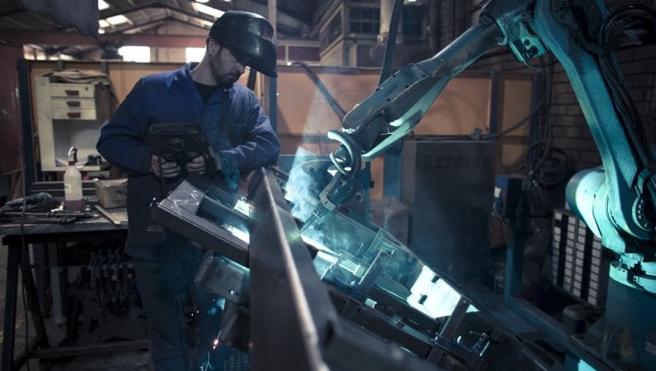 Istat, ad aprile lieve calo degli occupati. Nuovo record per i posti a termine