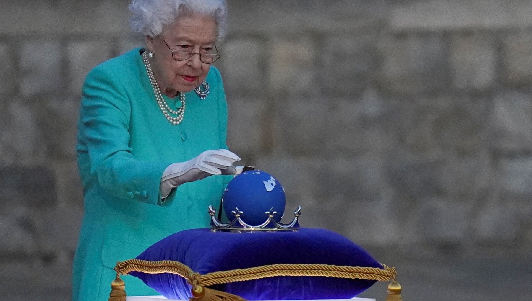 How Is Queen Elizabeth Really After The Last Renunciation Of The