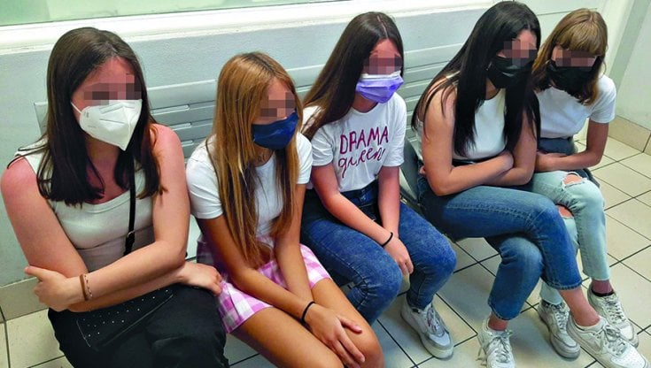 Le ragazze molestate in treno