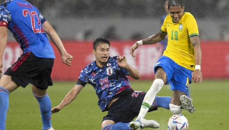 Raphinha in azione con la Sele&ccedil;ao