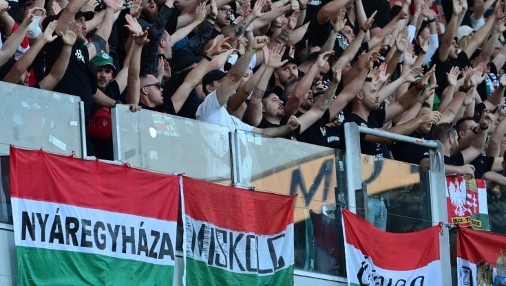 Tifosi dell'Ungheria sugli spalti dello stadio di Cesena