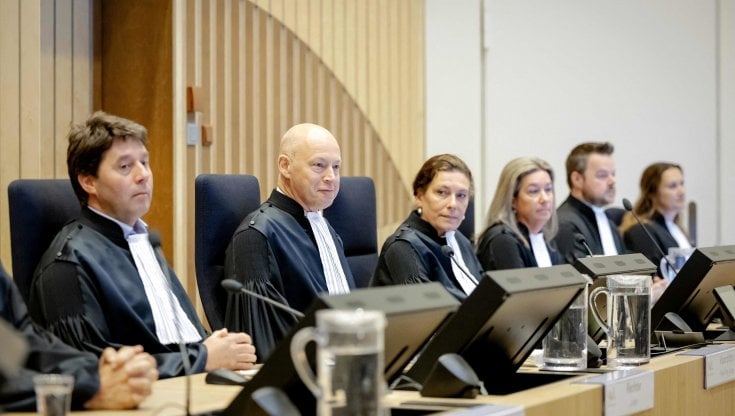I giudici durante il processo per l'abbattimento dell'MH17