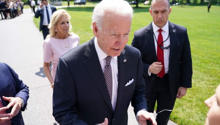 Biden incalza il Senato: "Subito la legge bipartisan sulle armi". Il Delaware mette al bando quelle d'assalto