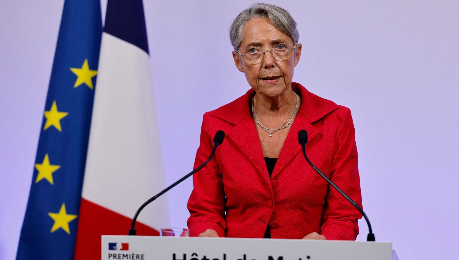 Macron Rejects The Resignation Of Prime Minister Borne Breaking