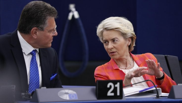 Tassonomia Ue, via libera del Parlamento: ok a nucleare e gas tra le fonti green