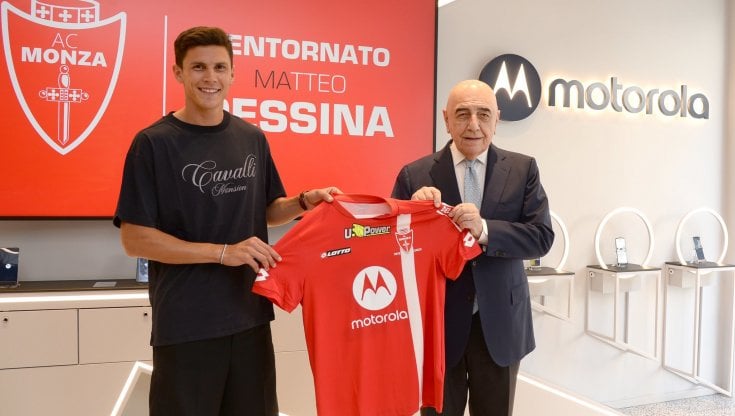 Galliani durante la presentazione di Pessina