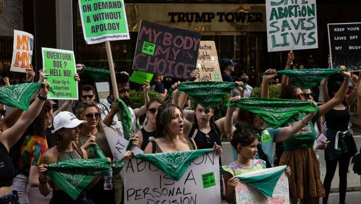 Stati Uniti, ipotesi di creare una clinica su un barcone al largo del Texas per praticare aborti e aggirare la nuova legge