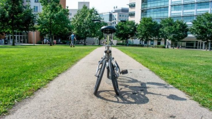 La bicicletta che si guida da sola esiste, chiedete al MIT