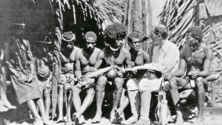 Sul campo: Bronislaw Malinowski (1884-1942) tra gli aborigeni delle isole Trobriand, in Melanesia