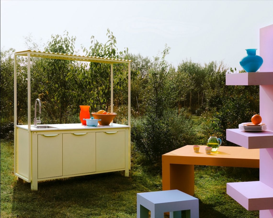 Cos&igrave; come le collezioni indoor di Very Simple Kitchen, anche i nuovi modelli outdoor Very Simple Kitchen Outdoor Collection sono modulari