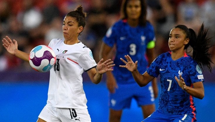 Elisa Bartoli in azione contro la Francia