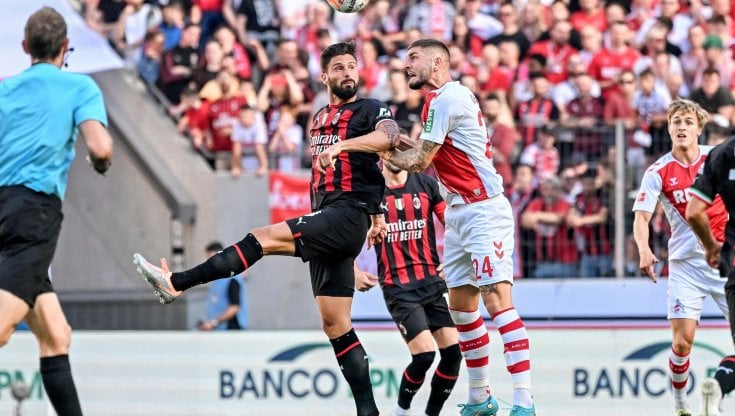 Giroud in azione a Colonia