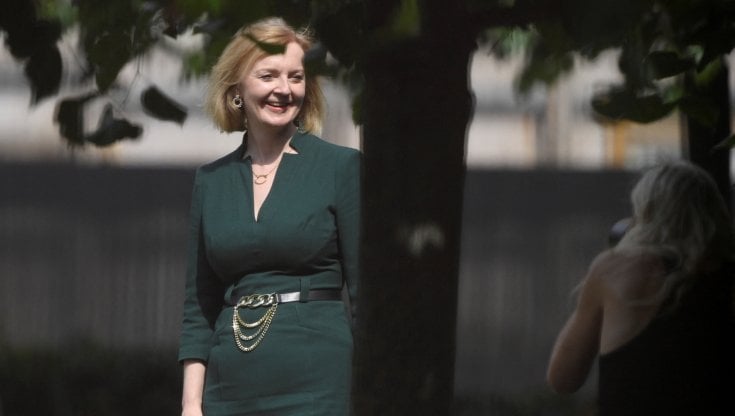 Chi è Liz Truss, la candidata con il mito di Margaret Thatcher