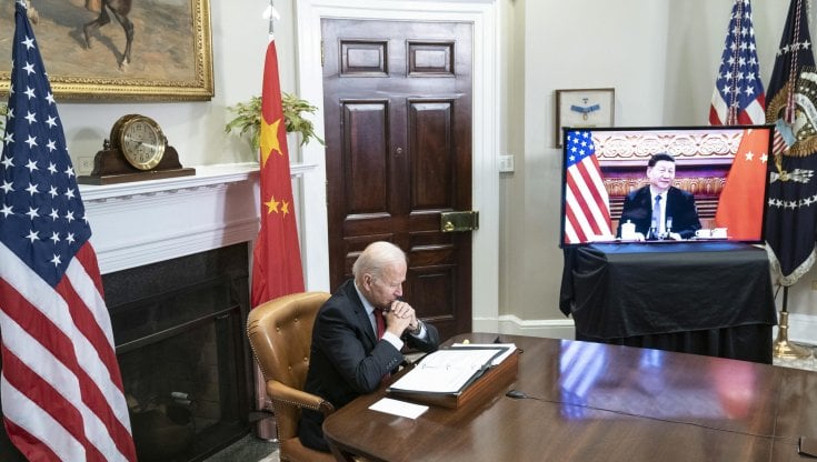 Il confronto Xi-Biden su Taiwan: “Non giocare con il fuoco o ti bruci”
