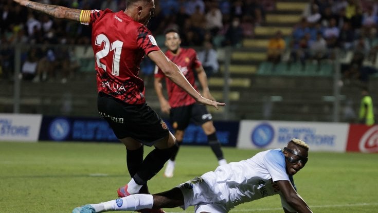 Osimhen durante la gara con il Maiorca