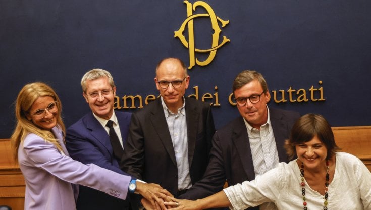 Dialogo sul filo del rasoio poi il "lodo Fratoianni" sblocca la partita