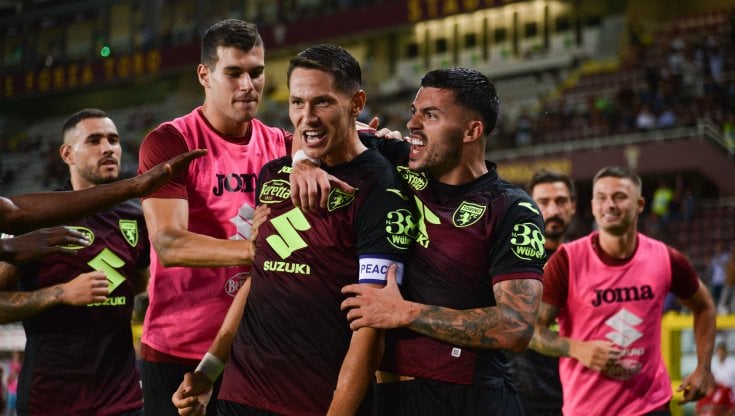 Lukic esulta dopo il gol in coppa Italia al Palermo