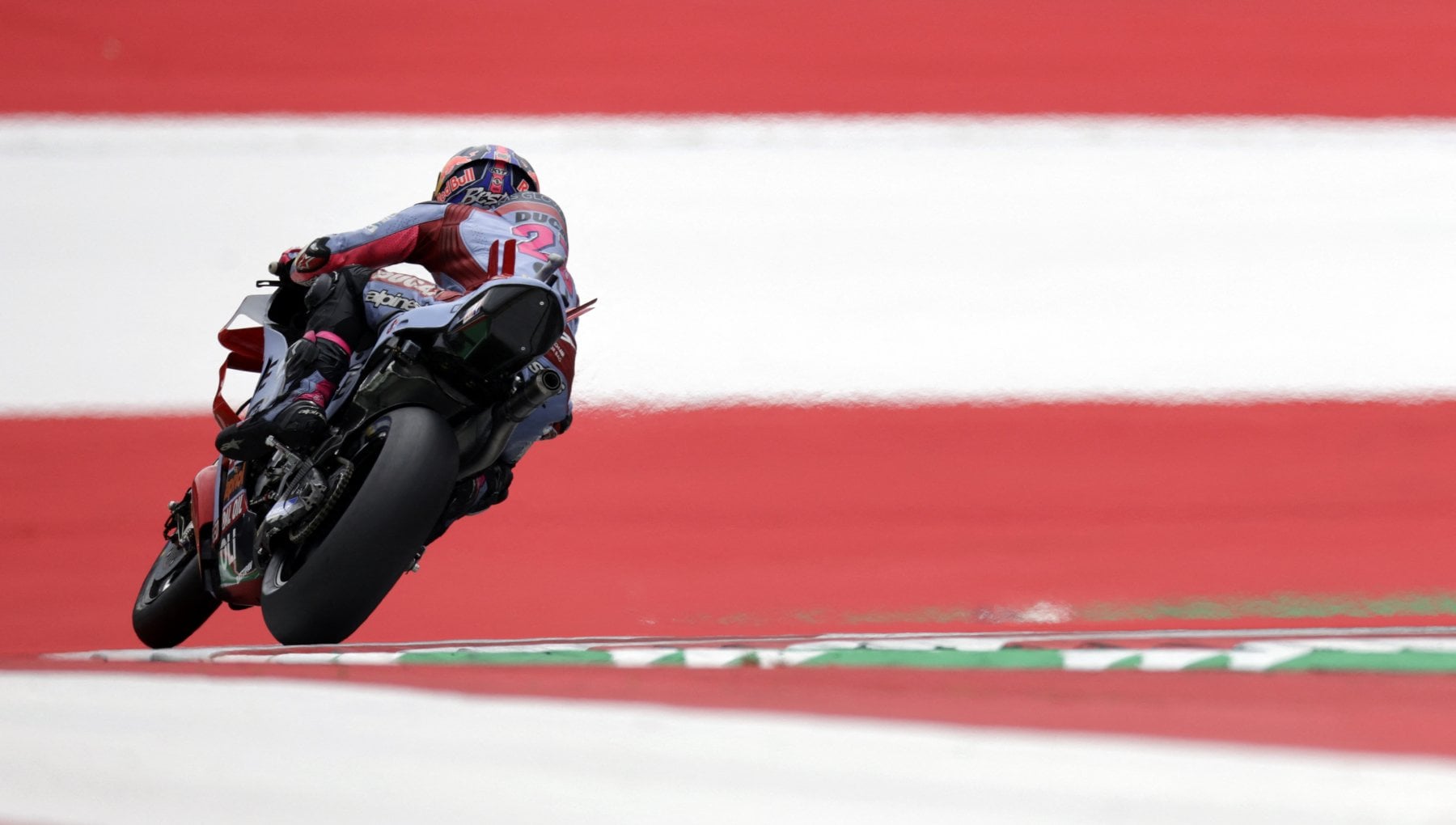MotoGp Austria, Bastianini in pole davanti a Bagnaia. "Giro non ...