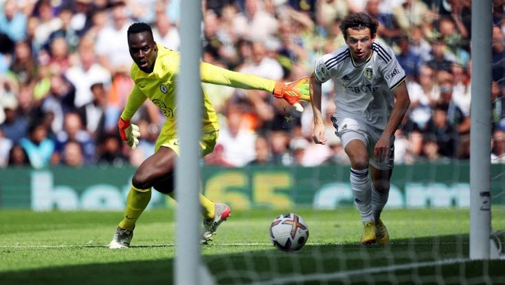 La rete di Aaronson dopo l'errore di Mendy 