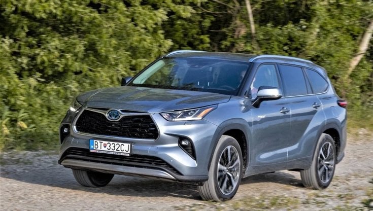 Effetto Highlander, il maxi Suv ibrido alla prova Dolomiti