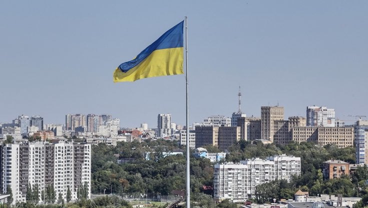 A Kiev &egrave; stata celebrata la giornata della bandiera