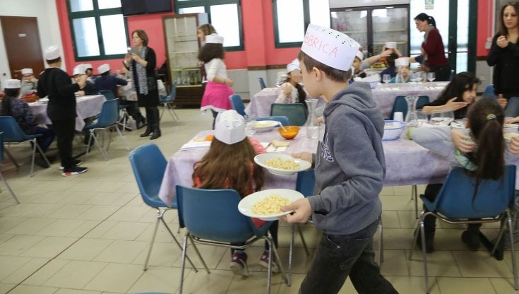 Scuola, scontro sull'obbligo da 3 a 18 anni. Carfagna: "Idea in perfetto stile sovietico"