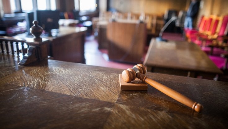 Mancano 1600 magistrati e i tribunali sospendono i processi